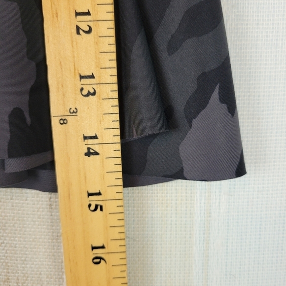 Athleta Match Point Skort Mini Skirt Camo Gray Black Size Small - Picture 7 of 13